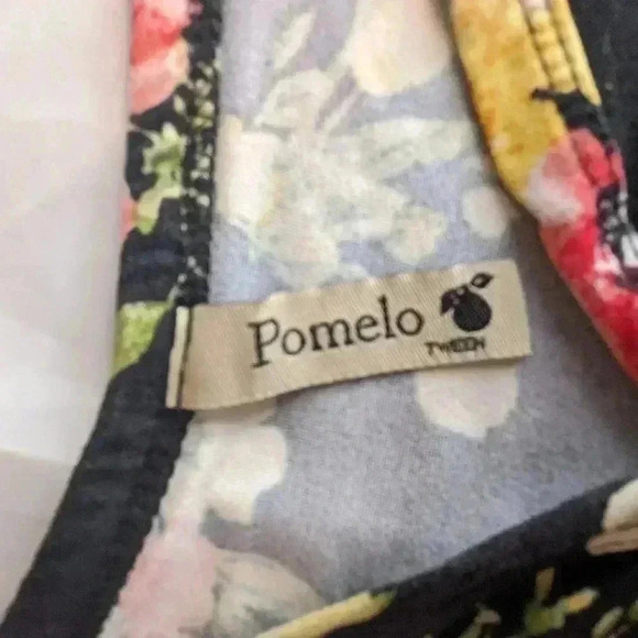 Pomelo Women's Medium Black Floral Tie Knot Fake Button VNeck Blouse Short Sleev - Picture 8 of 12